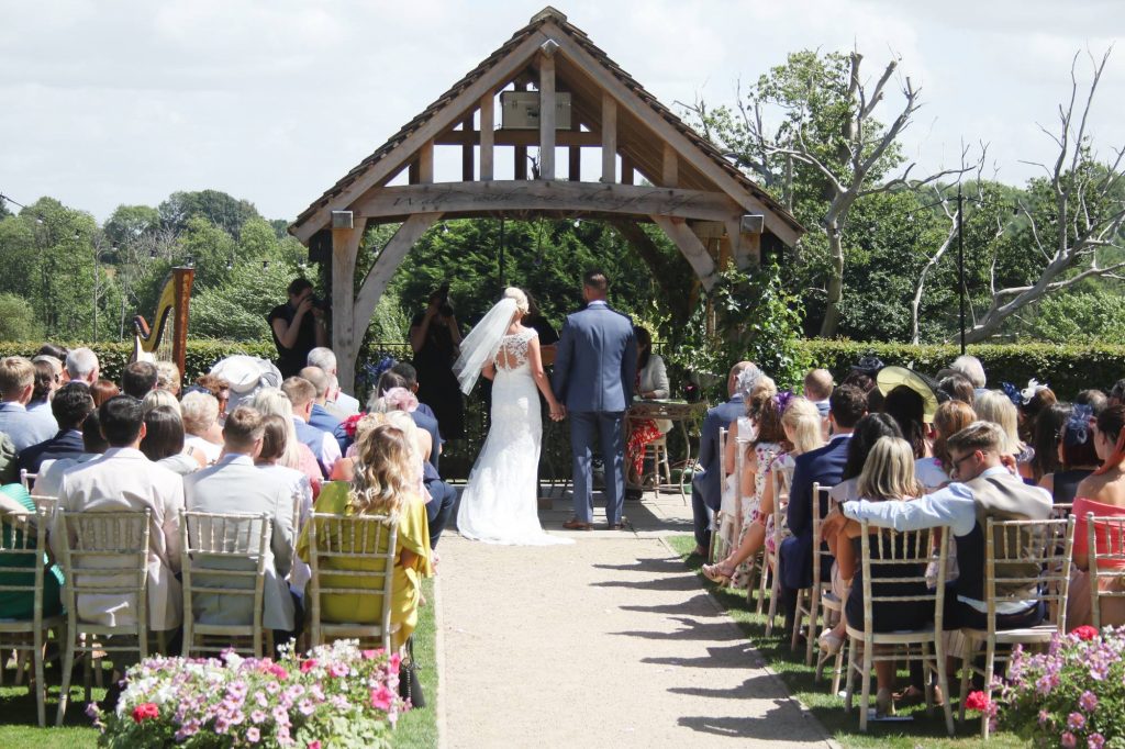 Miranda the Celebrant | Hampshire Ceremonies
