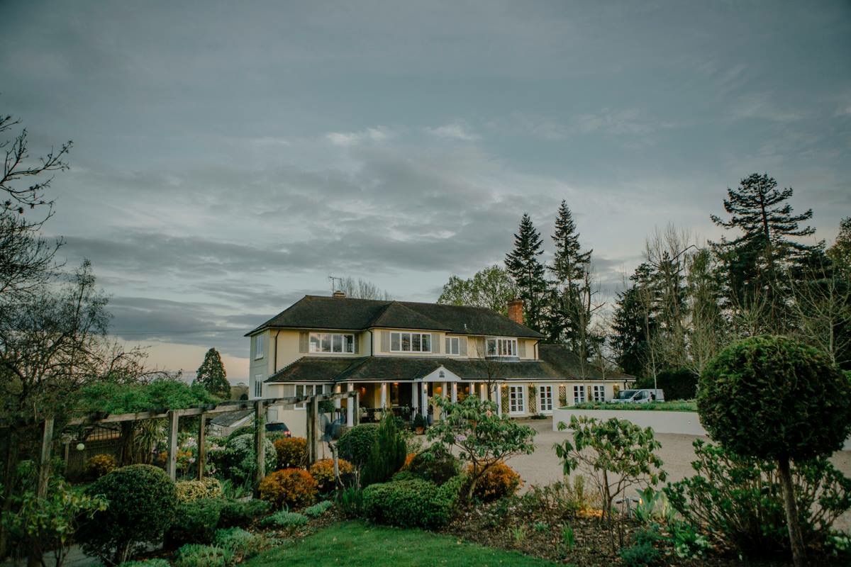 img-5c5cbe0dee6eb047fab353d2