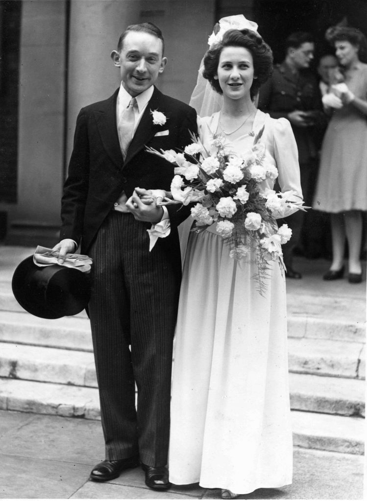 Miranda the Celebrant | Hampshire Ceremonies