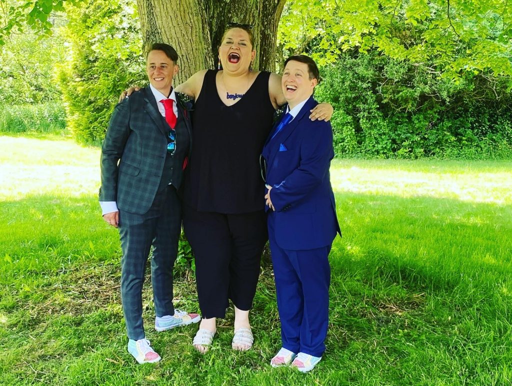 2C76125D 68EF 4344 97E9 7EED033BD2F6