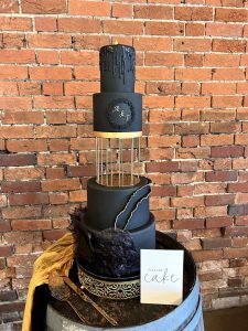 Miranda the Celebrant / Viking Bakehouse